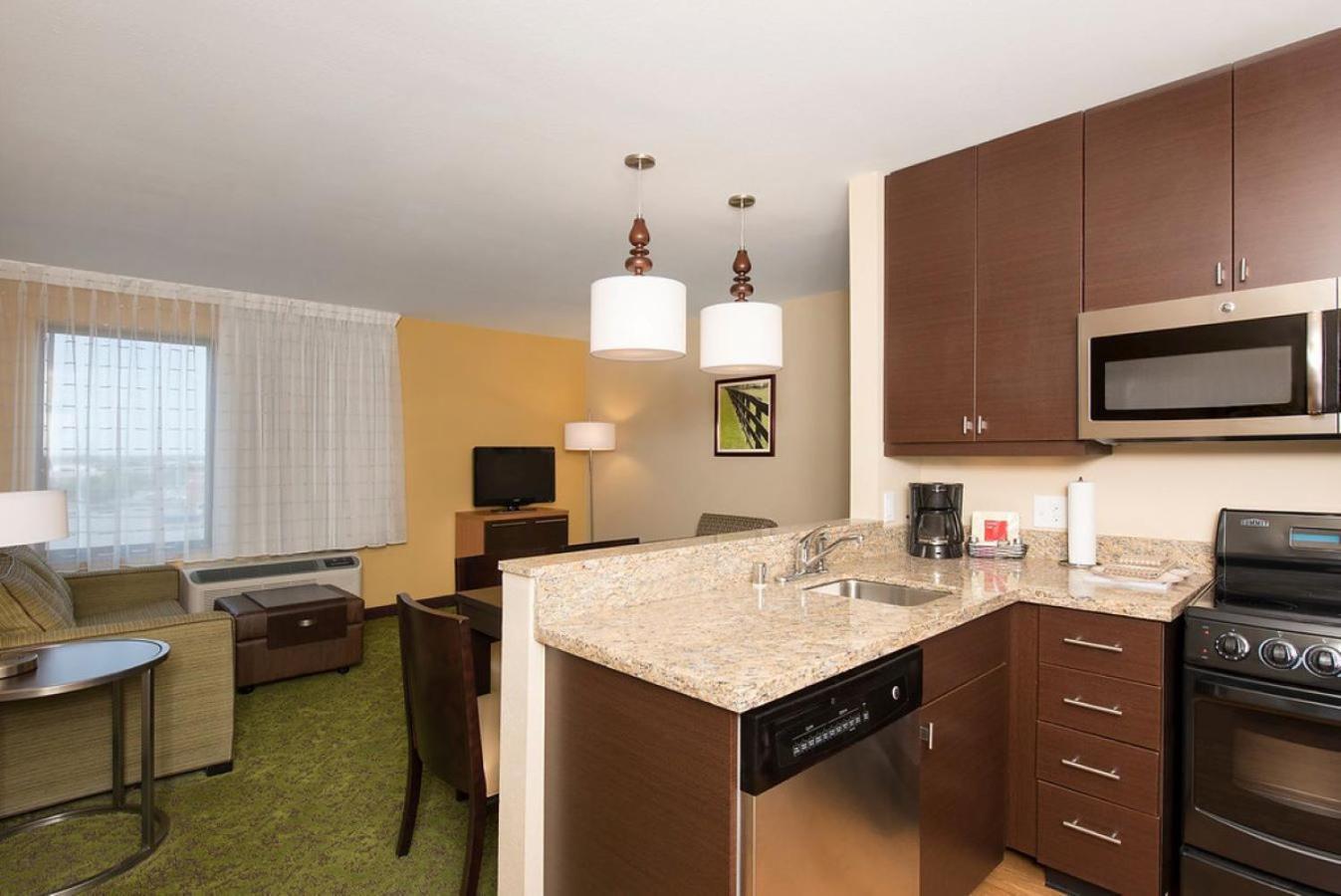 Two-Bedroom Suite,1499021794:JPEG