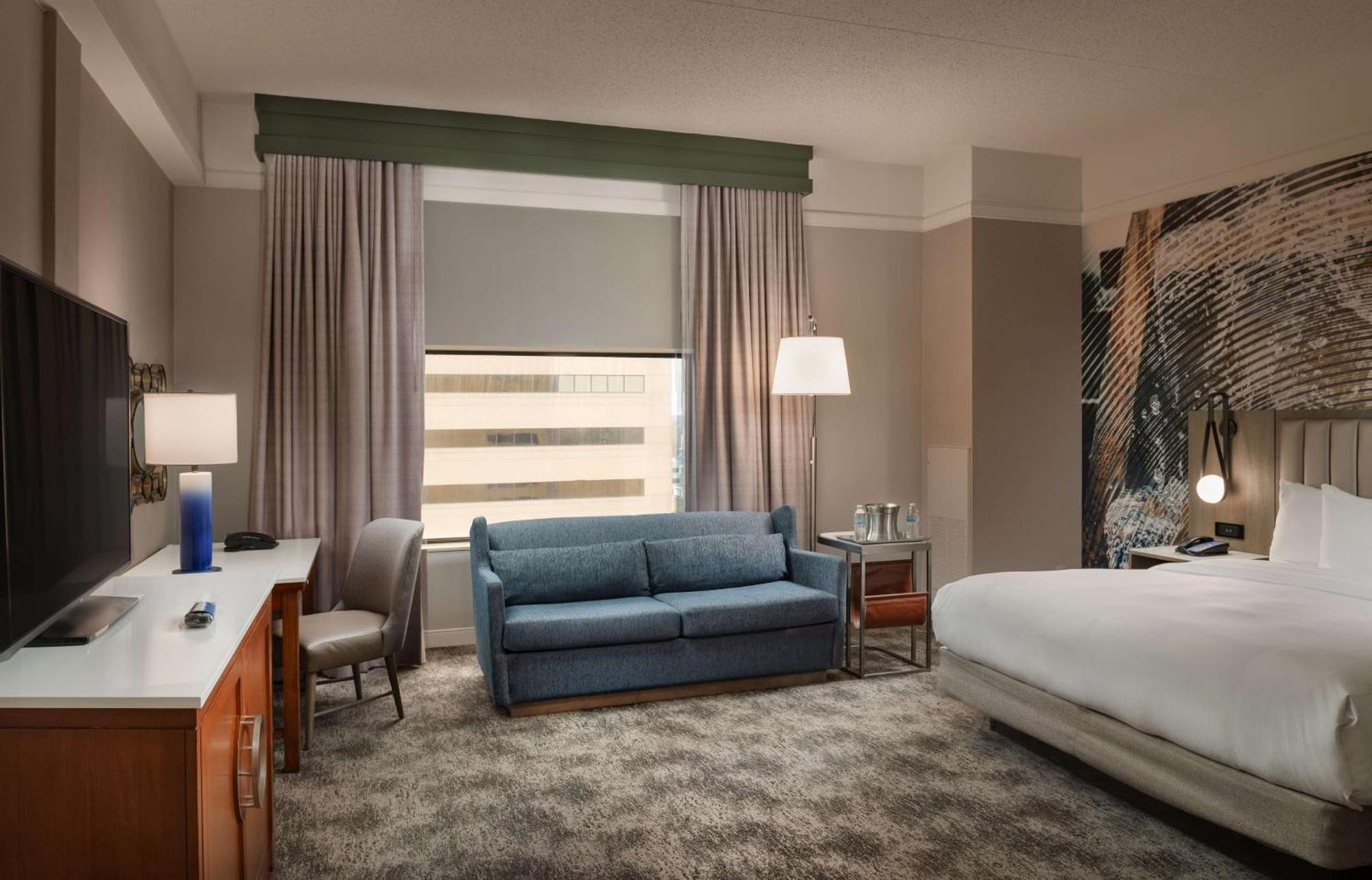 Deluxe King Room,1639557934:JPEG
